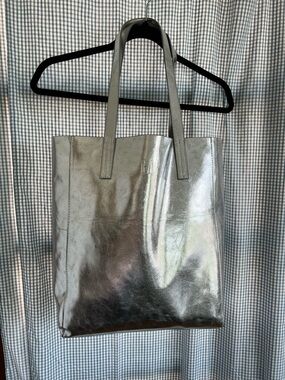 GAP Metallic Silver Faux Leather Tote Bag - Women's Everyday Shopper